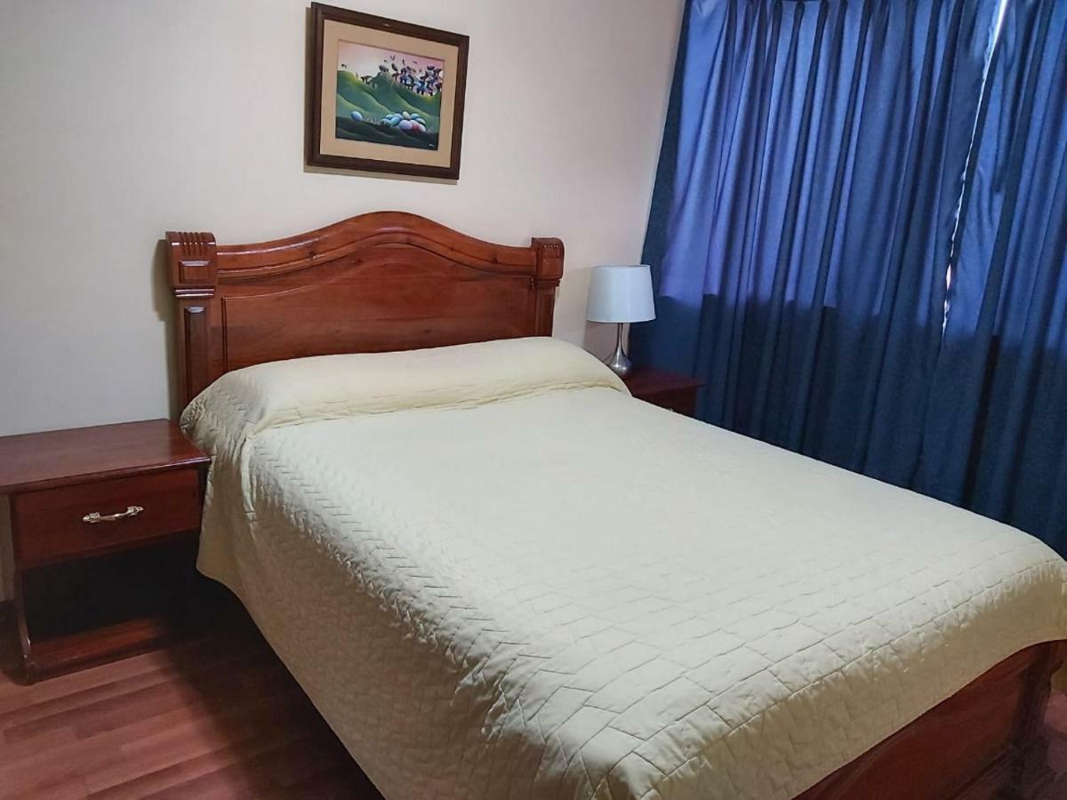 Hostal Tutamanda 2 Кито Екстериор снимка