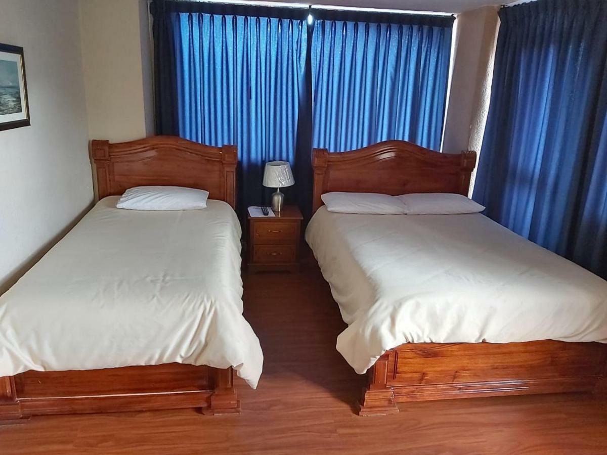 Hostal Tutamanda 2 Кито Екстериор снимка